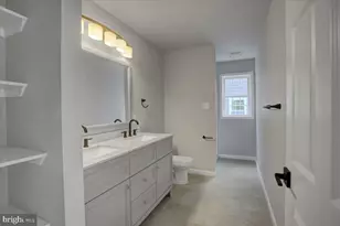 305 Grandview Ave, Waynesboro, PA 17268 - Photo 17