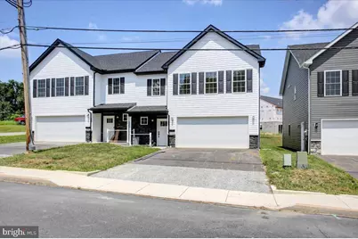 305 Grandview Ave, Waynesboro, PA 17268 - Photo 3