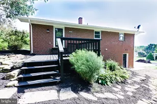 1539 Lakeshore Dr, Chambersburg, PA 17202 - Photo 5