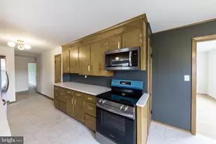 412 S 7th St, Chambersburg, PA 17201 - Photo 5