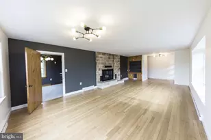 412 S 7th St, Chambersburg, PA 17201 - Photo 7