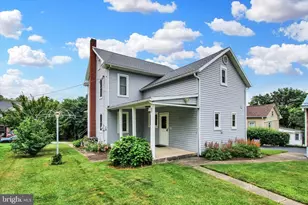 215 Mt Airy Ave, Waynesboro, PA 17268 - Photo 3