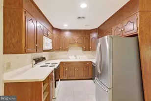 5860 Fairway Dr W, Fayetteville, PA 17222 - Photo 7