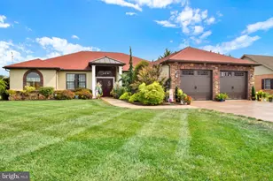 5874 Gabrielle Ln, Chambersburg, PA 17202 - Photo 1