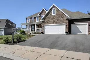 1299 Divinity Dr, Greencastle, PA 17225 - Photo 3