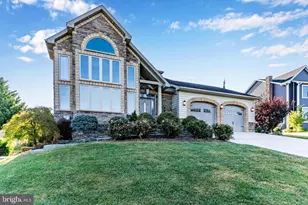 736 Cresson Dr, Chambersburg, PA 17202 - Photo 3