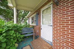 292 Cherry Ln Dr, Chambersburg, PA 17202 - Photo 5