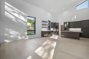 1868 Carrera Dr, Chambersburg, PA 17202 - Photo 5