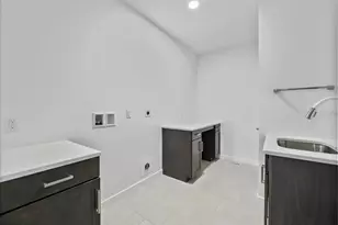 1868 Carrera Dr, Chambersburg, PA 17202 - Photo 7