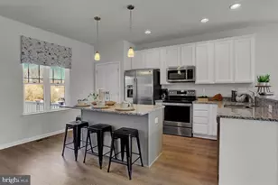 3381 Landmark Ct, Chambersburg, PA 17201 - Photo 3