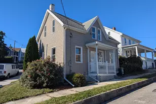 607 Pleasant St, Chambersburg, PA 17201 - Photo 1