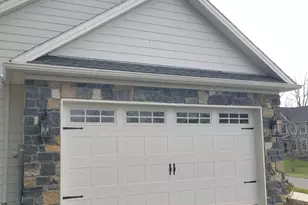 130 Woodbriar Dr, Chambersburg, PA 17202 - Photo 3