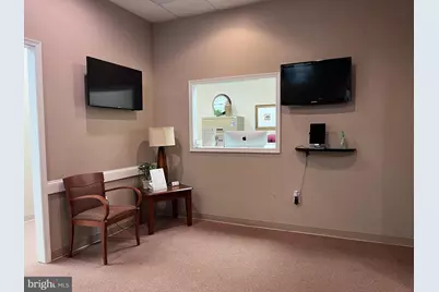 871 W King, Shippensburg, PA 17257 - Photo 5