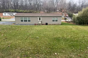 15334 Skyline Dr, Greencastle, PA 17225 - Photo 3