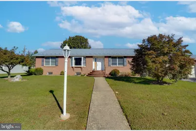 375 Carolle Street, Greencastle, PA 17225 - Photo 9