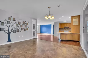 375 Carolle St, Greencastle, PA 17225 - Photo 13