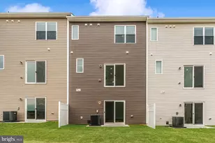 548 Bartholomew Dr, Waynesboro, PA 17268 - Photo 3