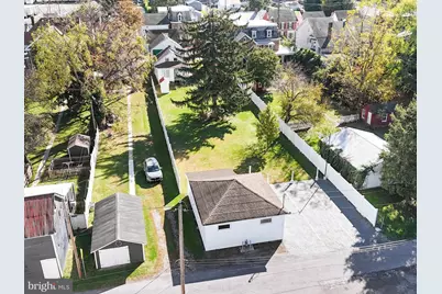 148 N Carlisle St, Greencastle, PA 17225 - Photo 11