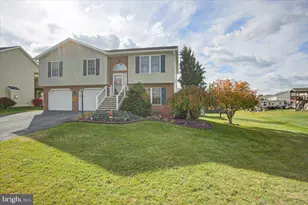 102 Quentin Cir, Shippensburg, PA 17257 - Photo 3