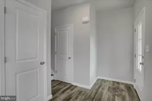 30 Dahlgren Street E, Greencastle, PA 17225 - Photo 7