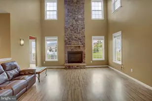 1223 E Pebblebrook Dr, Greencastle, PA 17225 - Photo 17