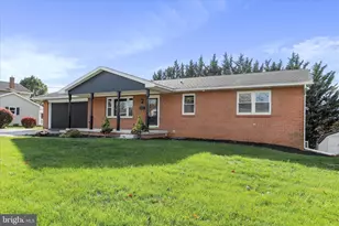 140 Williamson Ave Ave, Greencastle, PA 17225 - Photo 3