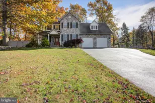 642 Eric Dr, Shippensburg, PA 17257 - Photo 5