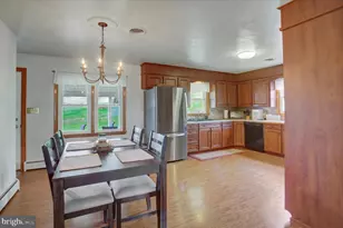 56 Field Cir, Chambersburg, PA 17202 - Photo 9