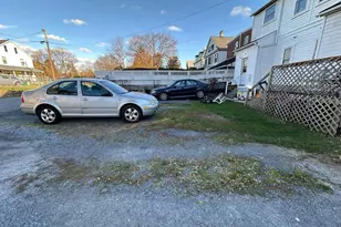 583 S 2nd St, Chambersburg, PA 17201 - Photo 9