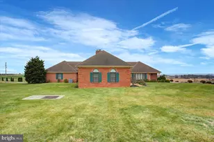 1015 Buchanan Trail E, Greencastle, PA 17225 - Photo 13