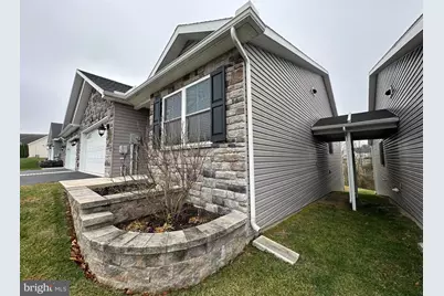 707 Shook Court W, Greencastle, PA 17225 - Photo 5