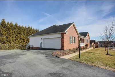 365 Blue Bird Trail, Greencastle, PA 17225 - Photo 5