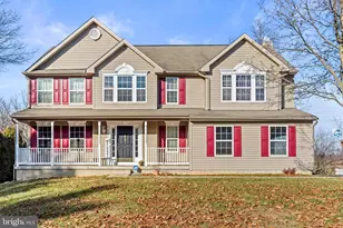 791 Crestwood Dr, Chambersburg, PA 17202 - Photo 1