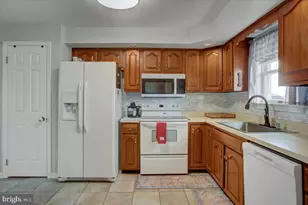 601 Kittatinny Dr, Chambersburg, PA 17202 - Photo 13