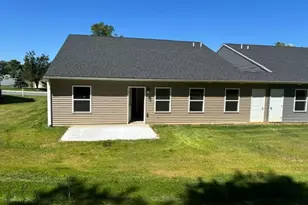 212 Grace Ann Ct, Fayetteville, PA 17222 - Photo 3