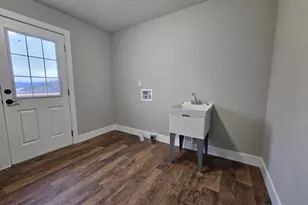 315 Cherry Ln Dr, Chambersburg, PA 17202 - Photo 7
