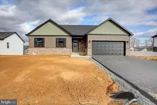 10059 Pendleton Ave, Waynesboro, PA 17268 - Photo 1