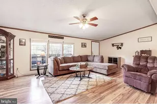 4437 Scotland Main St, Chambersburg, PA 17202 - Photo 11