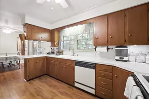 560 Meadowview Cir, Greencastle, PA 17225 - Photo 13