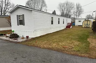 5368 Philadelphia Ave, Chambersburg, PA 17202 - Photo 1