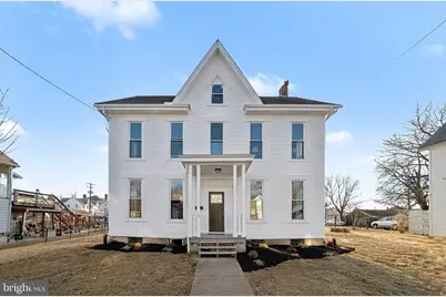 35 N Franklin Street, Waynesboro, PA 17268 - Photo 1