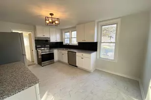 796 Cleveland Ave, Chambersburg, PA 17201 - Photo 3