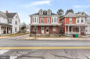 542 E Queen St, Chambersburg, PA 17201 - Photo 5