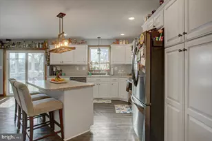 10193 Cardinal Dr, Orrstown, PA 17244 - Photo 9