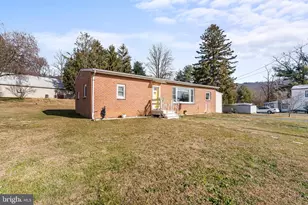 9437 Masters Rd, Waynesboro, PA 17268 - Photo 3
