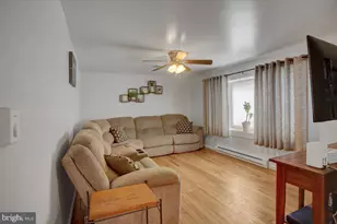 15365 Wingerton Rd, Greencastle, PA 17225 - Photo 11