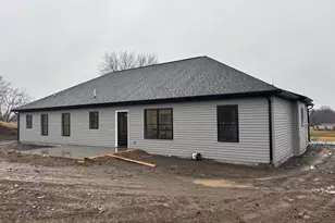 194 Meadowcreek Dr N, Chambersburg, PA 17202 - Photo 5