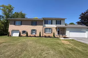 805 Antrim Ln, Greencastle, PA 17225 - Photo 1