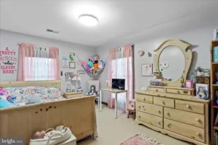 9319 Meadowbrook Dr, Waynesboro, PA 17268 - Photo 17