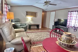 226 Edgewod Ave, Saint Thomas, PA 17252 - Photo 3